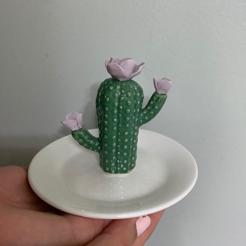 Cactus jewelry holder